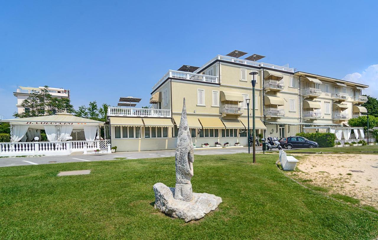 Hotel Coluccini Marina di Pietrasanta Exteriör bild